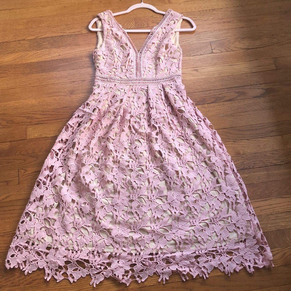Romeo & Juliet Couture Pink V-neck Lace Crochet Midi Dress, Size M